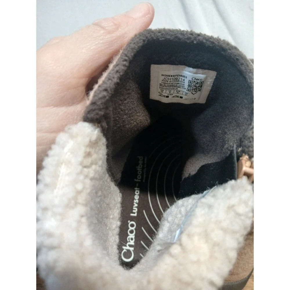 Chaco Women's Revel Tall Boot Size 10 Sherpa Fleece Cozy‎ Winter Zipper Granola